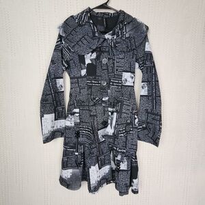 I.C. BY CONNIE K Newspaper Print Wearable Art Dress S